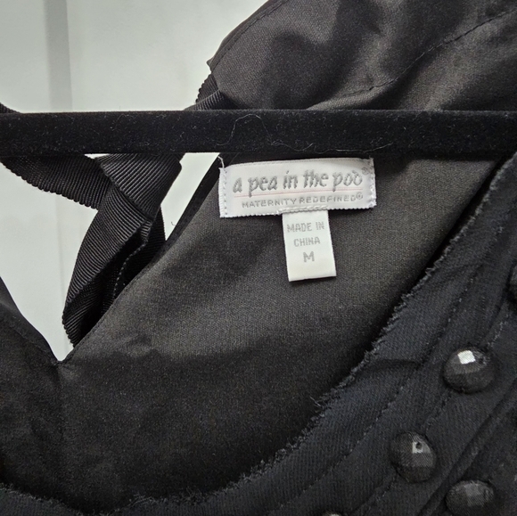 A Pea In The Pod Sleeveless Black Embellished Special Occassion Maternity Dress - Picture 9 of 11